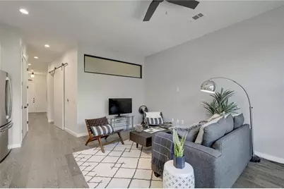 800 Embassy Drive #209, Austin, TX 78702 - Photo 4