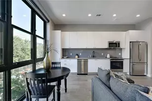 800 Embassy Dr, Austin, TX 78702 - Photo 2