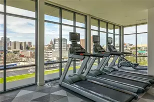 800 Embassy Dr, Austin, TX 78702 - Photo 16