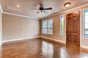 906 Juniper St, Austin, TX 78702 - Photo 4