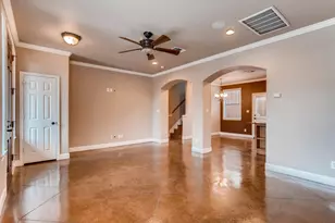 906 Juniper St, Austin, TX 78702 - Photo 6