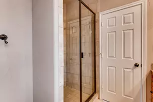 906 Juniper St, Austin, TX 78702 - Photo 18