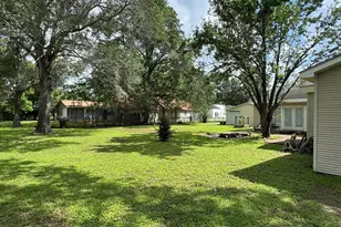 411 E Church St, El Campo, TX 77437 - Photo 4