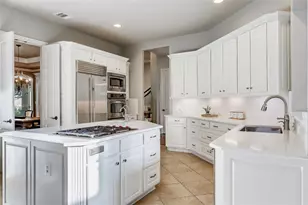 2116 Demona Dr, Austin, TX 78733 - Photo 10