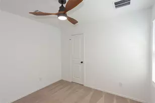 548 Rancho Del Cielo Loop, Jarrell, TX 76537 - Photo 20