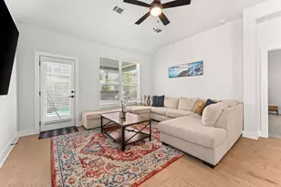 8512 McKamy Dr, Austin, TX 78744 - Photo 12