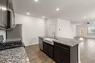 2500 Forest Creek Dr, Round Rock, TX 78664 - Photo 10