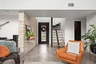 1813 Crooked Ln, Austin, TX 78741 - Photo 8