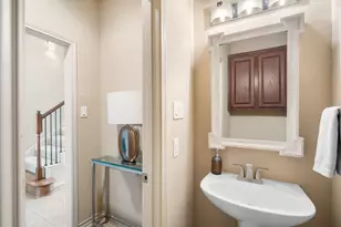 970 Parkview Dr, Canyon Lake, TX 78133 - Photo 10