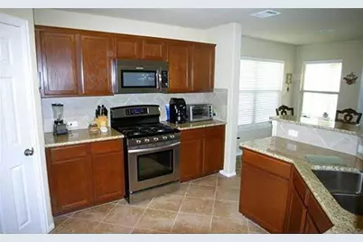 11105 Cain Harvest Drive, Austin, TX 78754 - Photo 8