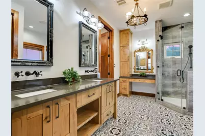 910 Plant Lady Lane, Dripping Springs, TX 78620 - Photo 16