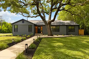 1200 Spruce St, Lockhart, TX 78644 - Photo 1