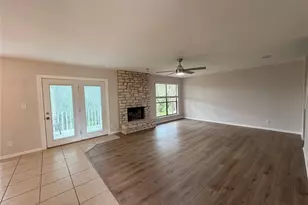 1918 Holly Hill Dr, Austin, TX 78746 - Photo 2