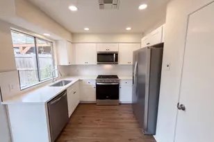 3702 Kandy Dr, Austin, TX 78749 - Photo 2
