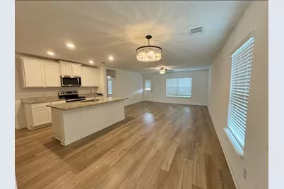 14108 Hacienda Estates Dr Drive, Elgin, TX 78621 - Photo 4