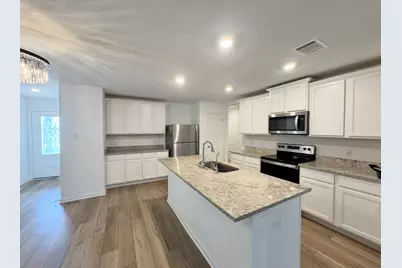 14108 Hacienda Estates Dr Drive, Elgin, TX 78621 - Photo 6