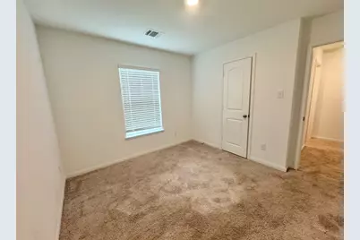 14108 Hacienda Estates Dr Drive, Elgin, TX 78621 - Photo 18