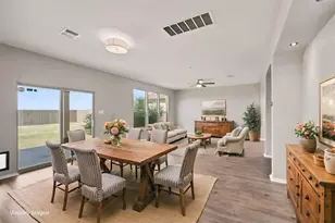 128 Carrington St, Hutto, TX 78634 - Photo 4