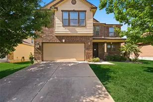 128 Carrington St, Hutto, TX 78634 - Photo 2