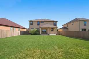 128 Carrington St, Hutto, TX 78634 - Photo 38