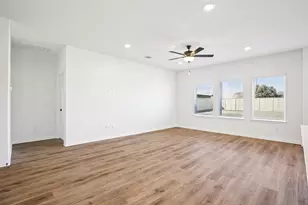 464 Josey Wales Dr, Jarrell, TX 76537 - Photo 10