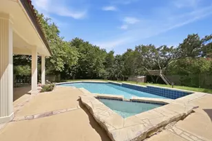 6 Candleleaf Ct, The Hills, TX 78738 - Photo 14