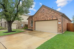 900 Crown Anchor Bnd, Georgetown, TX 78633 - Photo 2