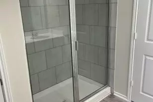 129 Onna St, Taylor, TX 76574 - Photo 4