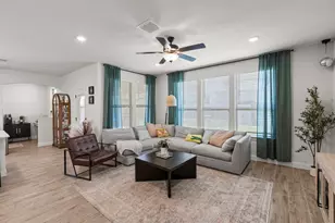 330 Purple Heart Dr, Buda, TX 78610 - Photo 2