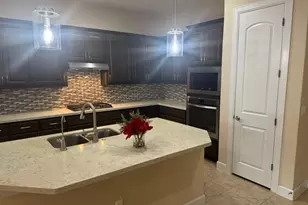 13704 Camp Comfort Ln, Austin, TX 78717 - Photo 6