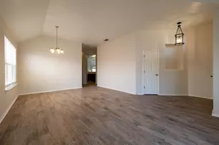 1727 Rosenborough Ln, Round Rock, TX 78665 - Photo 4