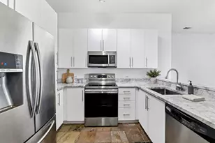 54 Rainey St, Austin, TX 78701 - Photo 4