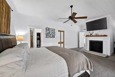 1402 Pecan Street, Bastrop, TX 78602 - Photo 22