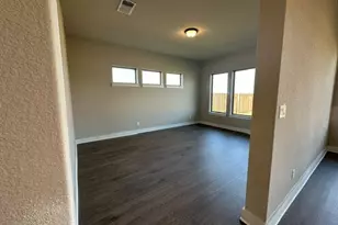 812 S Hemingway Loop, Liberty Hill, TX 78642 - Photo 18