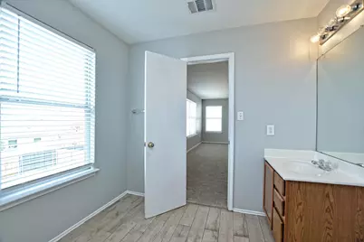 102 Blanco Woods Boulevard, Elgin, TX 78621 - Photo 16