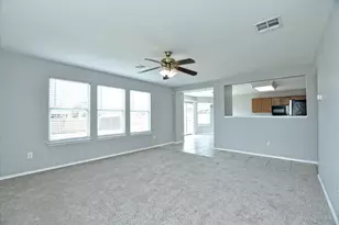 102 Blanco Woods Blvd, Elgin, TX 78621 - Photo 6