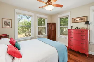 1006 E 44th St, Austin, TX 78751 - Photo 10