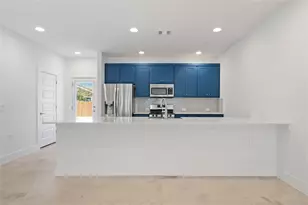 1121 Walton Ln, Austin, TX 78721 - Photo 14