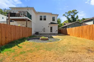 1121 Walton Ln, Austin, TX 78721 - Photo 34