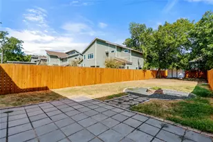 1121 Walton Ln, Austin, TX 78721 - Photo 38