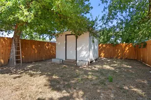 1121 Walton Ln, Austin, TX 78721 - Photo 34