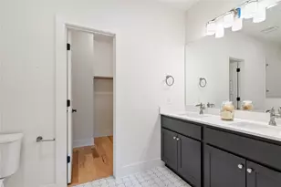 1121 Walton Ln, Austin, TX 78721 - Photo 22