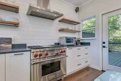 1809 Barton Hills Drive, Austin, TX 78704 - Photo 10