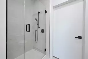 2209 S 1st St, Austin, TX 78704 - Photo 12