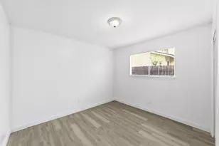 5619 Jacaranda Dr, Austin, TX 78744 - Photo 16