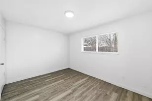 5619 Jacaranda Dr, Austin, TX 78744 - Photo 12