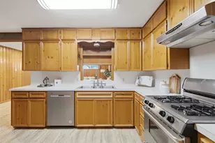 1410 Wooten Dr, Austin, TX 78757 - Photo 12