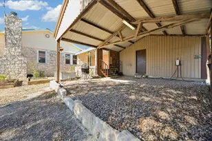 1091 Alta Vista Rd, Spicewood, TX 78669 - Photo 8