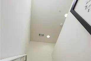 711 W 32nd St, Austin, TX 78705 - Photo 10