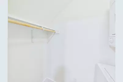 711 W 32nd Street #109, Austin, TX 78705 - Photo 10